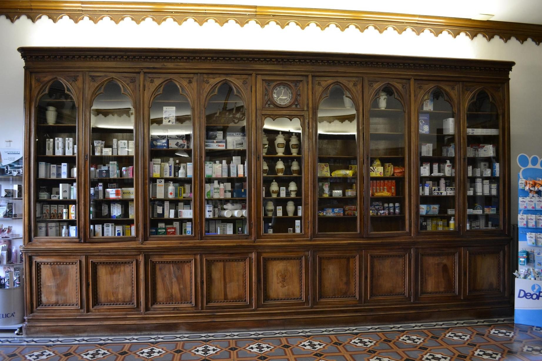 Casamari's pharmacy, Frosinone (10).JPG